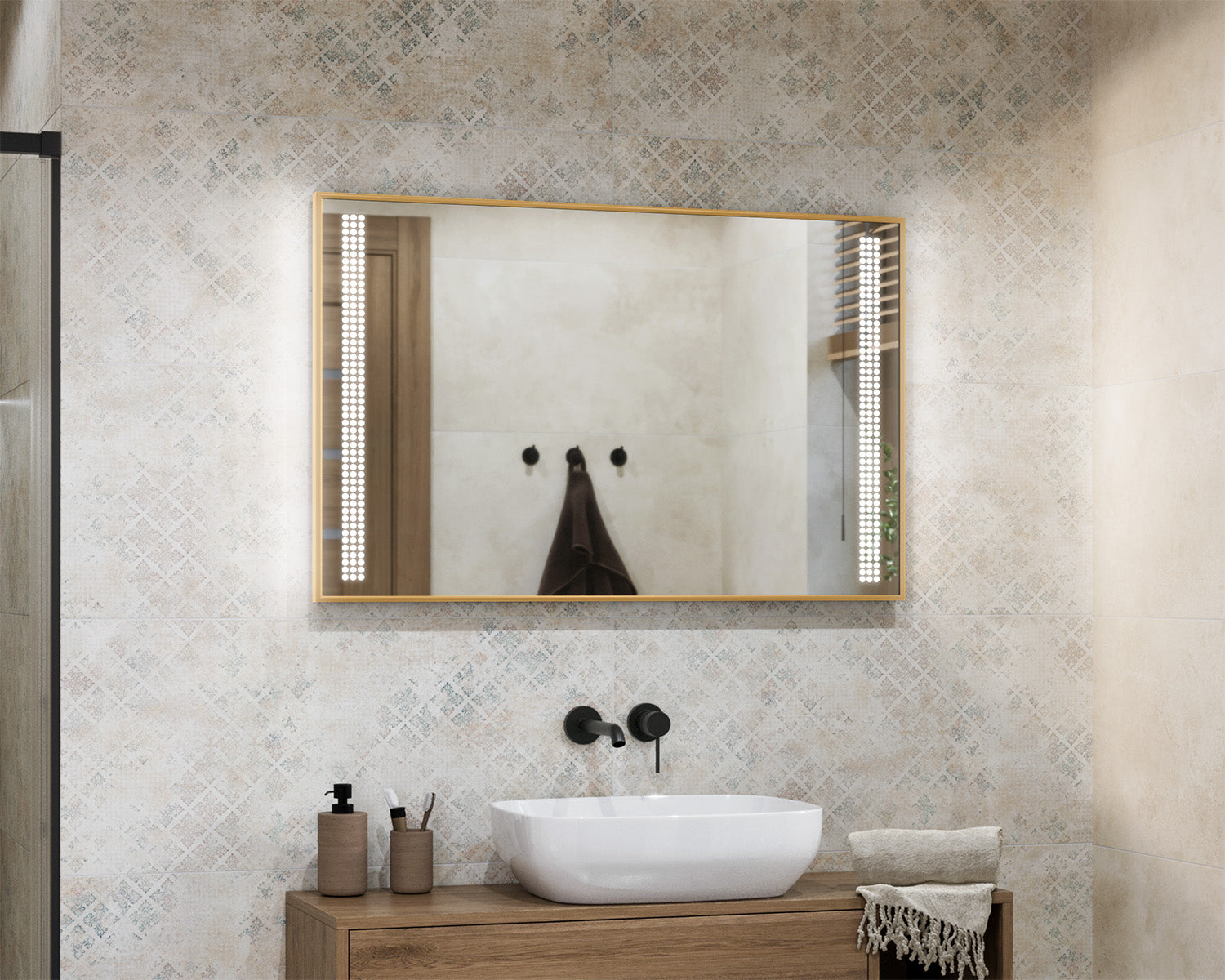 Illuminated mirror in a golden aluminum frame Damo