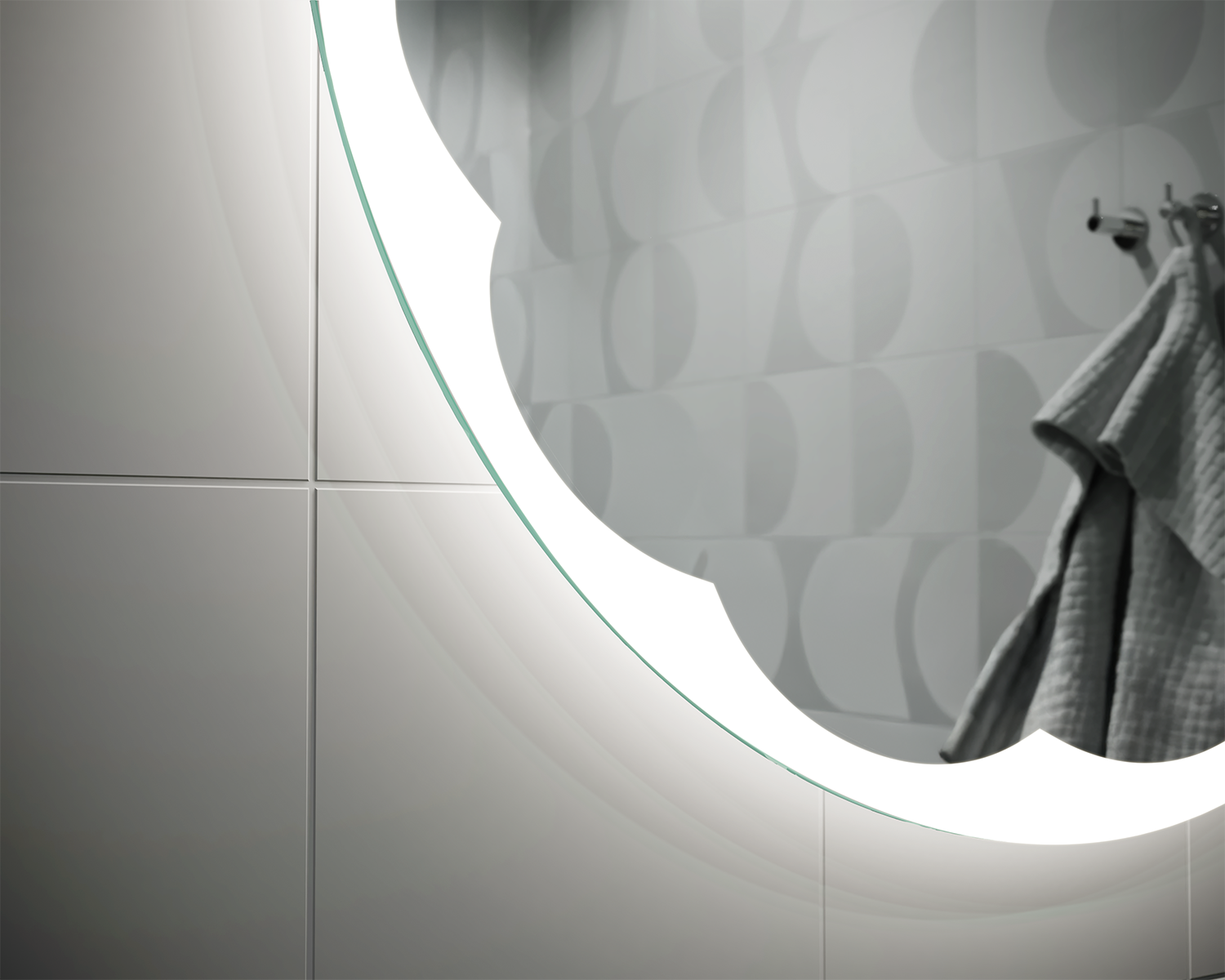 Rooma illuminated mirror