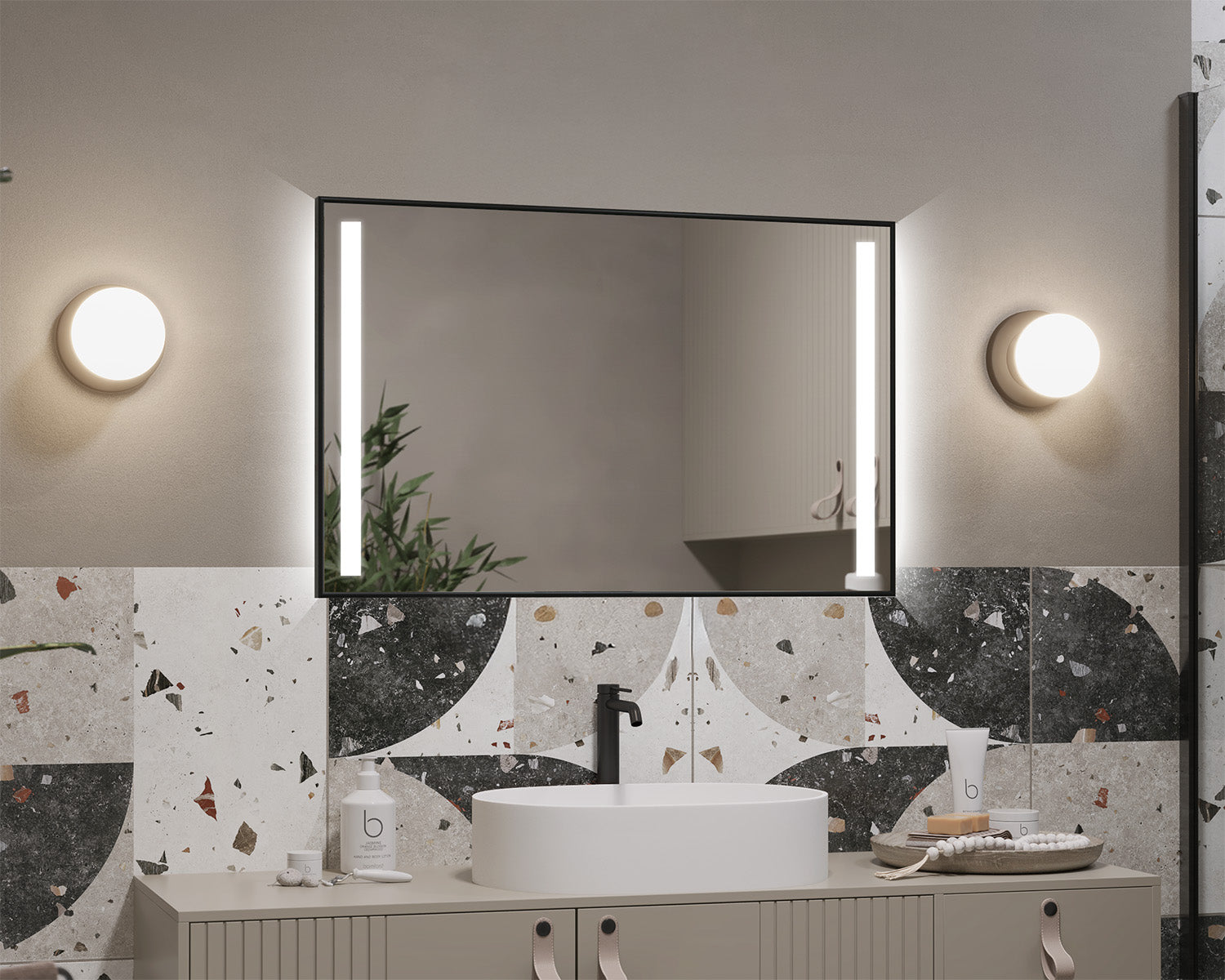 Illuminated mirror in a black aluminum frame Voltis