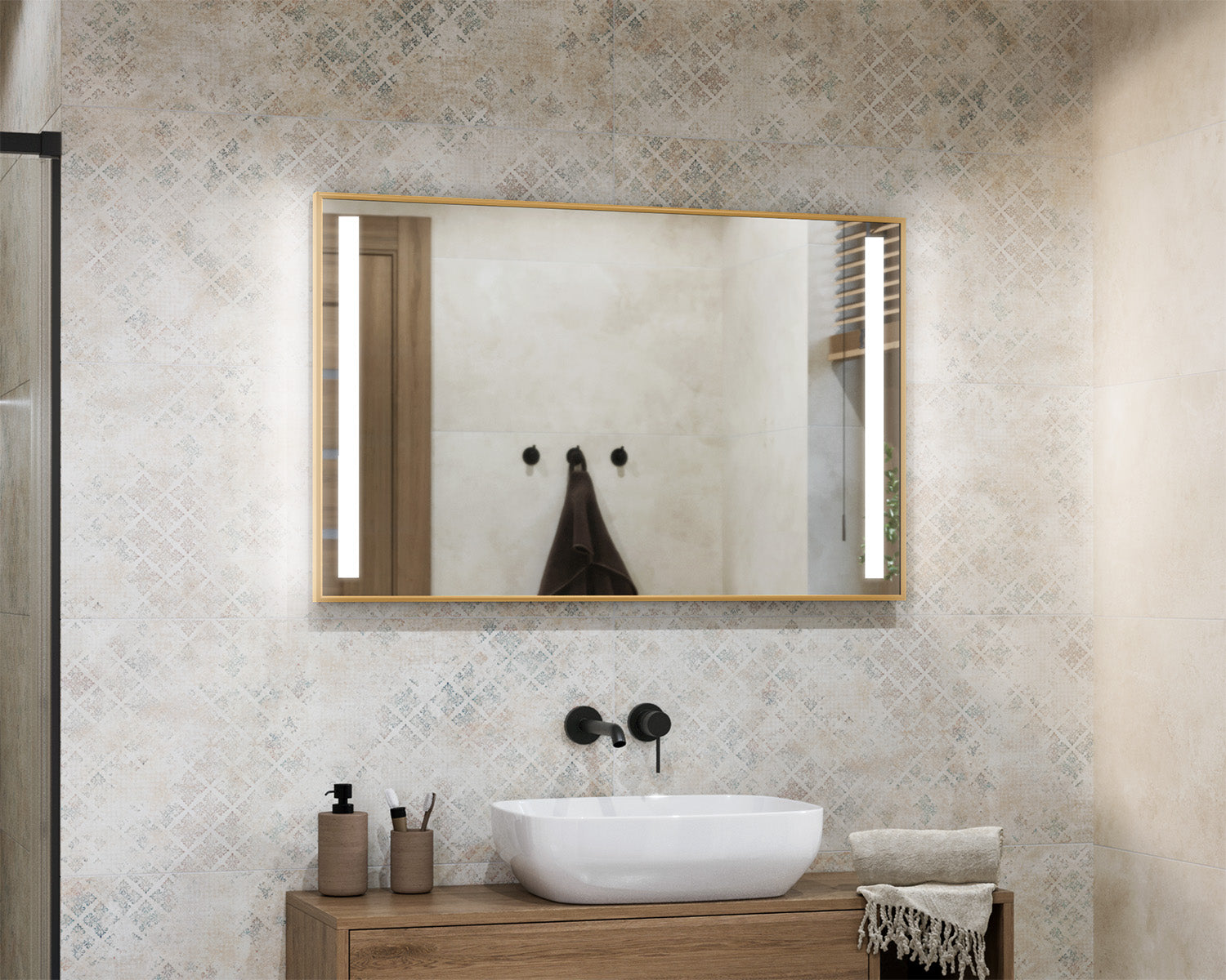 Illuminated mirror in a golden aluminum frame Voltis